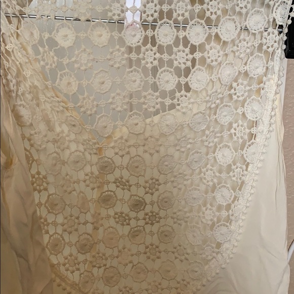 See through blouse - Picture 2 of 3